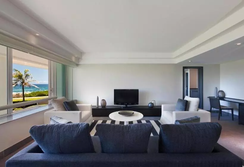 سوییت با چشم‌انداز جانبی دریا, Sheraton Grand Mirage Resort, Gold Coast