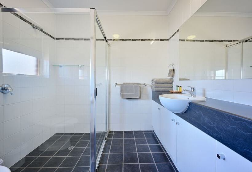 اتاق لوکس, Westland Hotel Motel