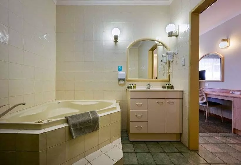 اتاق لوکس, Westland Hotel Motel
