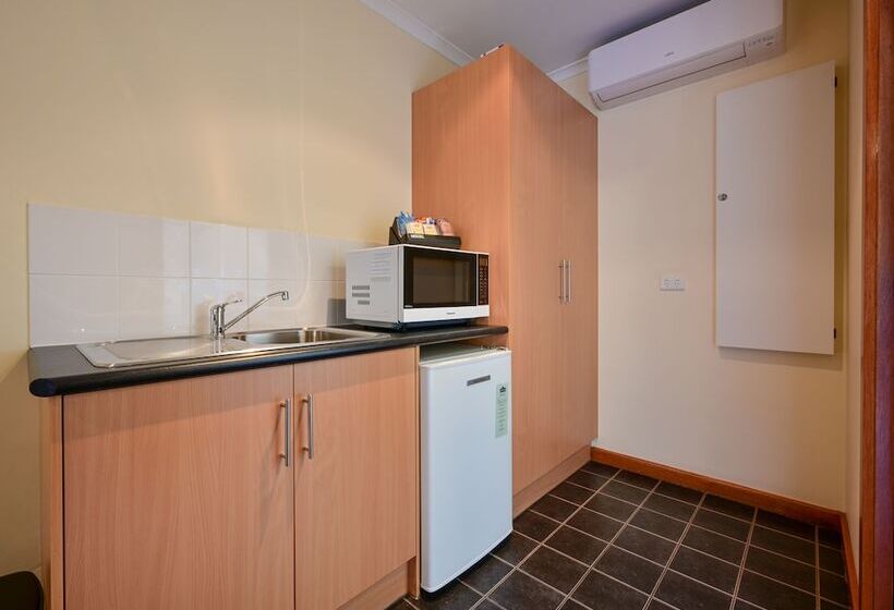 اتاق لوکس, Westland Hotel Motel