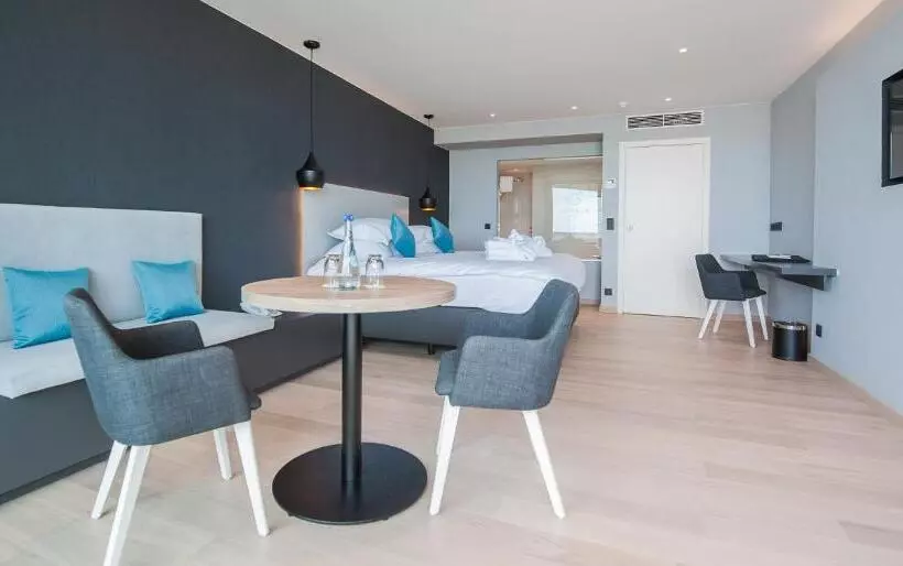 سوییت جونیور با چشمانداز دریا, C Hotels Andromeda