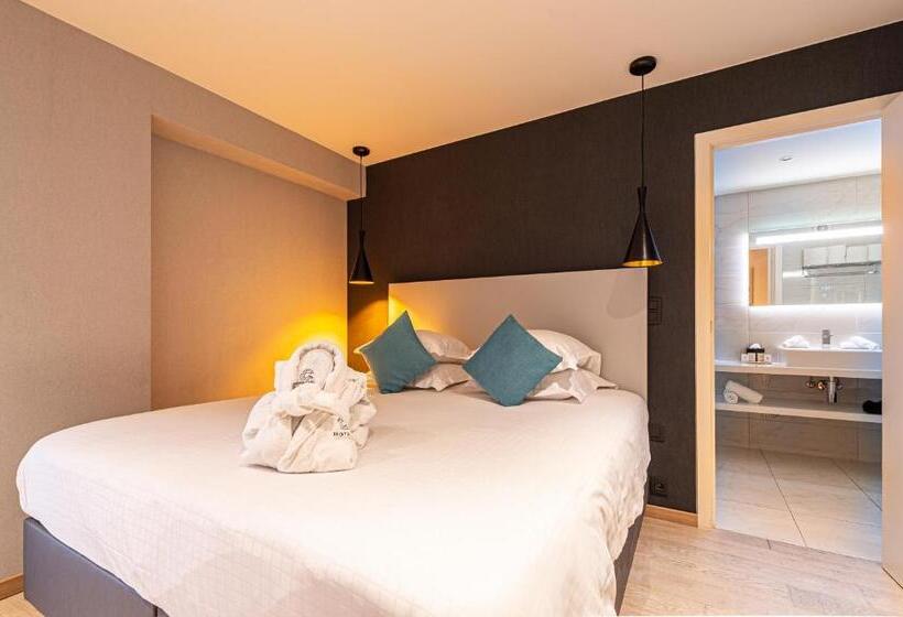 Семейный Номер Superior, C Hotels Andromeda