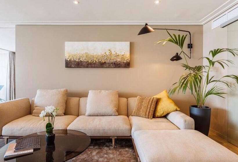 جناح مطلّ علي البحر, C Hotels Andromeda