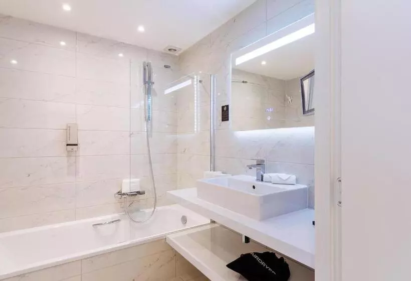 اتاق لوکس با بالکن و چشمانداز دریا, C Hotels Andromeda