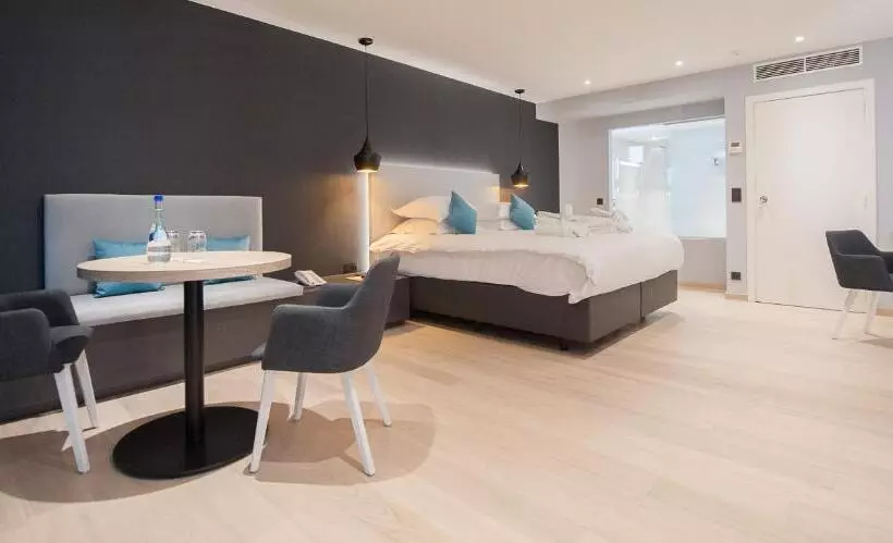 سوئیت جونیور برای معلولان, C Hotels Andromeda