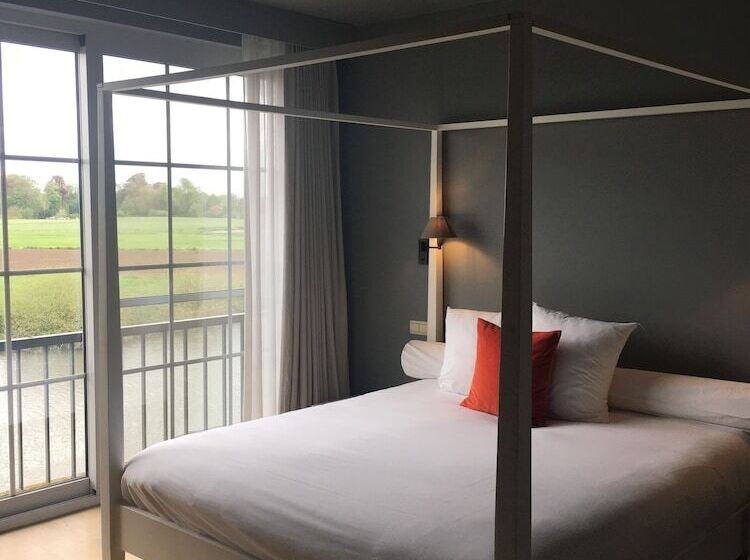 Полулюкс, Auberge Du Pêcheur