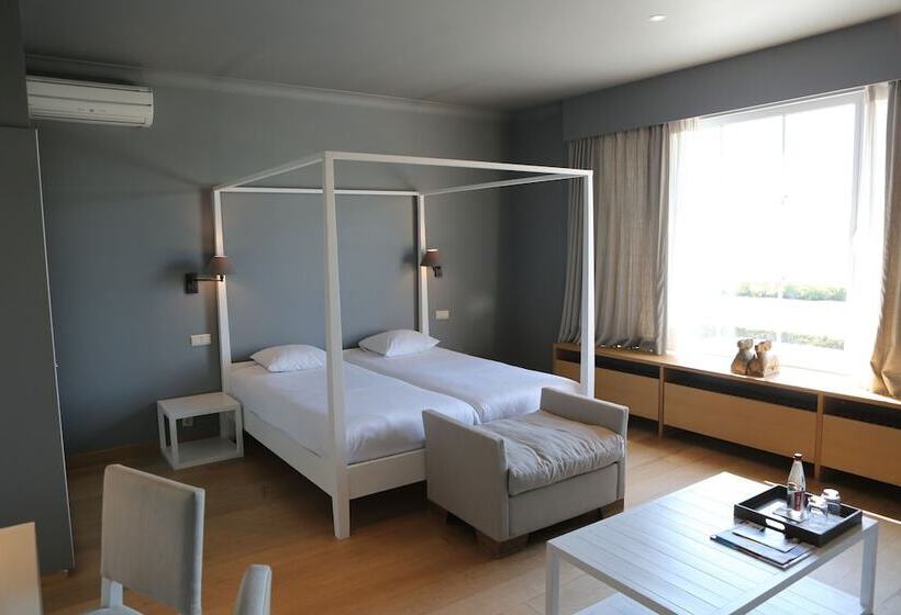 Полулюкс, Auberge Du Pêcheur