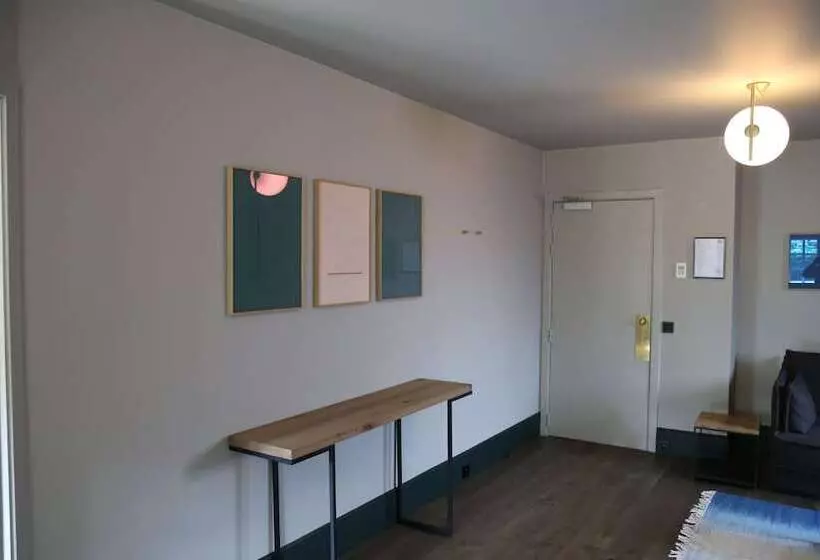 Sviitti, Auberge Du Pêcheur