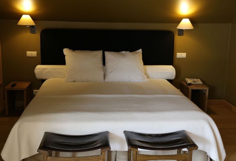 Люкс, Auberge Du Pêcheur