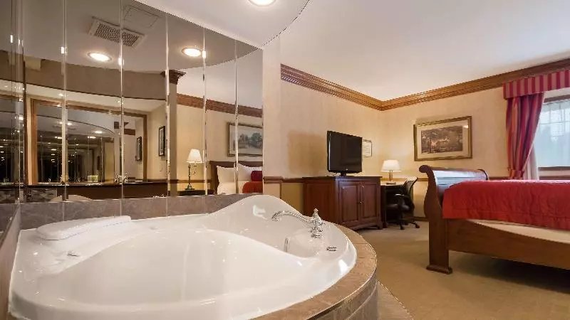 Sviitti King-vuode, Best Western Parkway Inn & Conference Centre