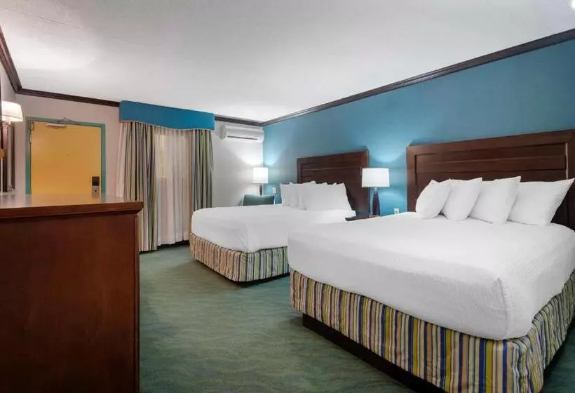 اتاق استاندارد با چشم‌انداز استخر, Best Western Plus Port Ocall