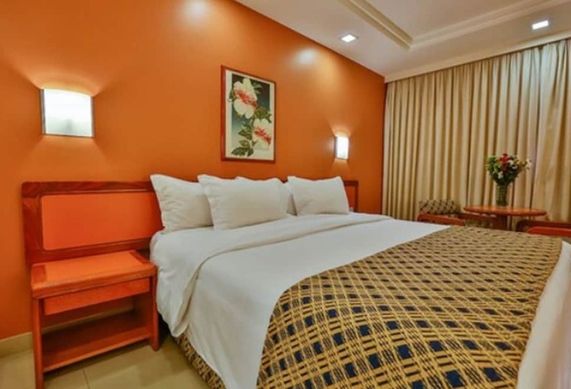 デラックスルーム, Castro S Park