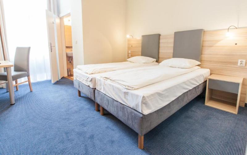 ビジネスルーム, Castro S Park