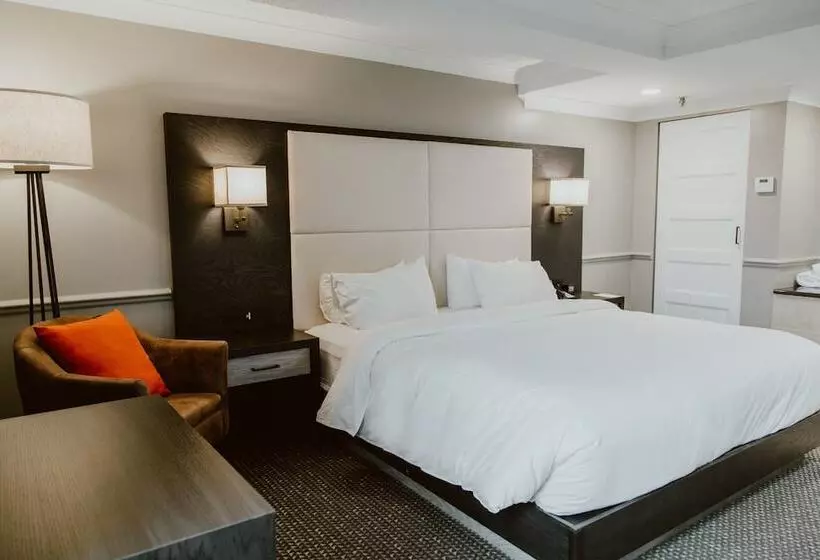 سوئیت با چشم‌انداز رودخانه, Crowne Plaza Fredericton Lord Beaverbrook By Ihg