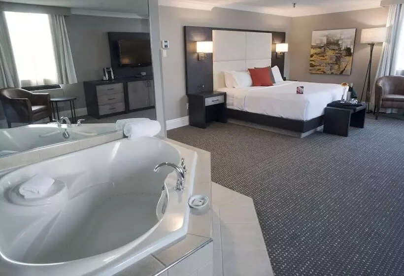 سوئیت با چشم‌انداز رودخانه, Crowne Plaza Fredericton Lord Beaverbrook By Ihg