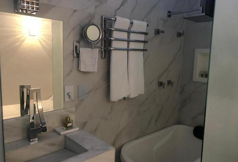 اتاق لوکس, Apart Hotel Delphin Guaruja