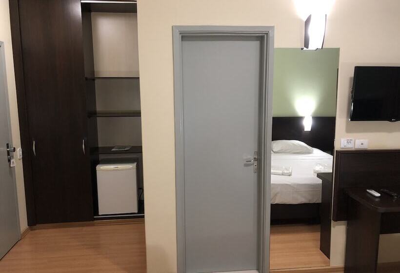 غرفة سوبيريور ثلاثية, Dom Pedro I Palace