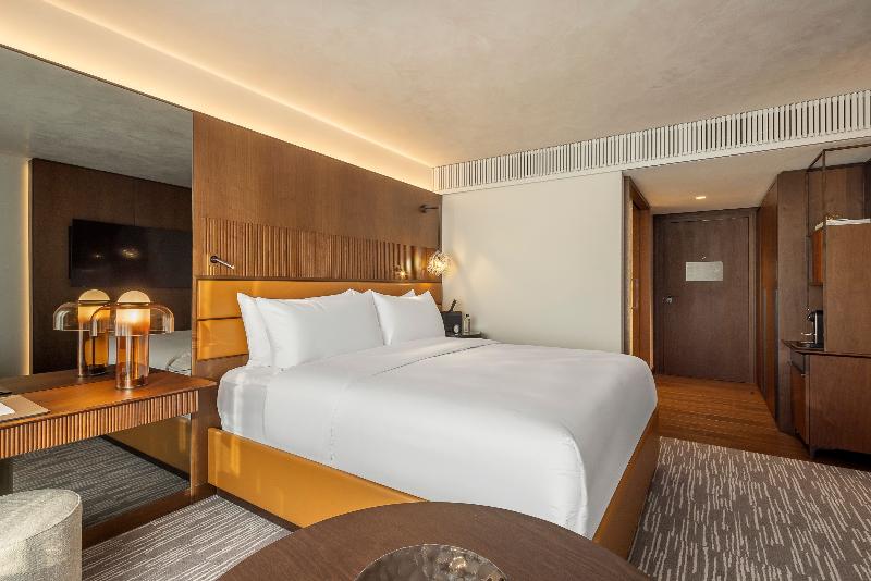 اتاق لوکس با تخت بزرگ, Fairmont Golden Prague