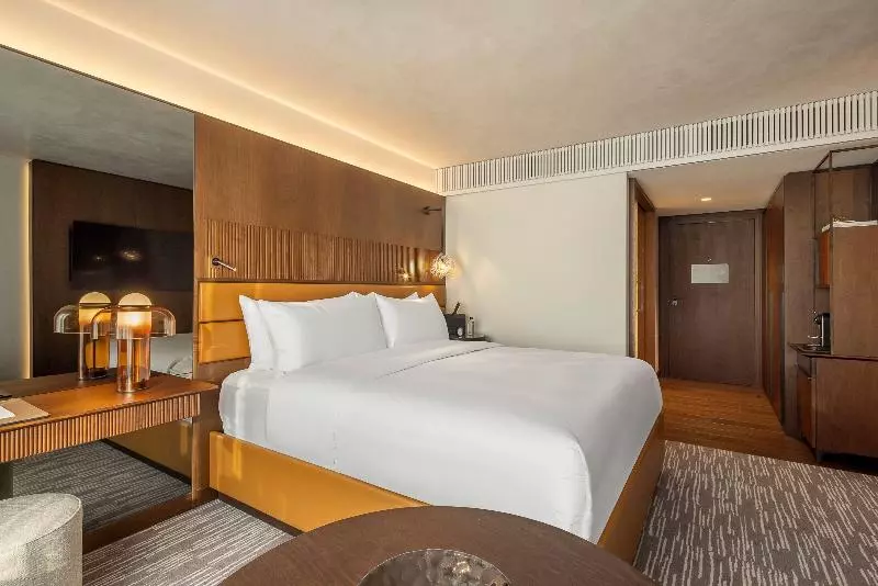 اتاق لوکس با تخت بزرگ, Fairmont Golden Prague