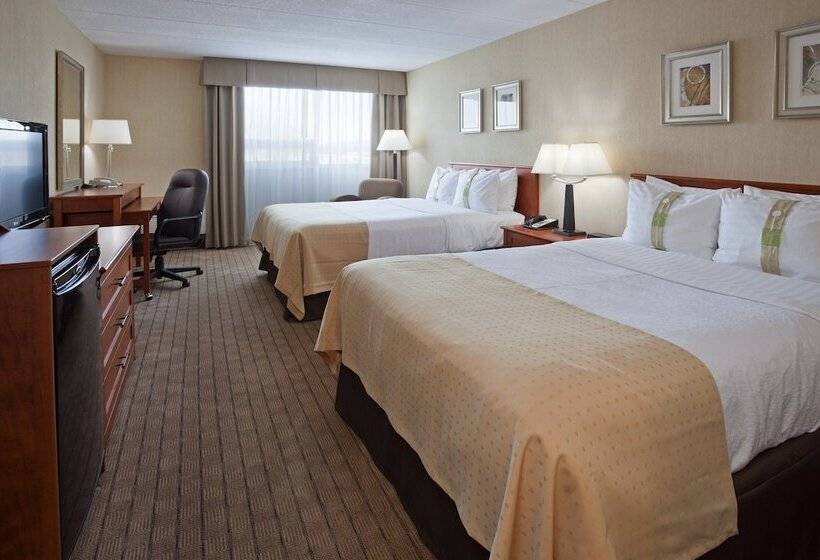 스탠다드 룸 더블 침대 2개, Holiday Inn Burlington Hotel & Conference Centre, An Ihg