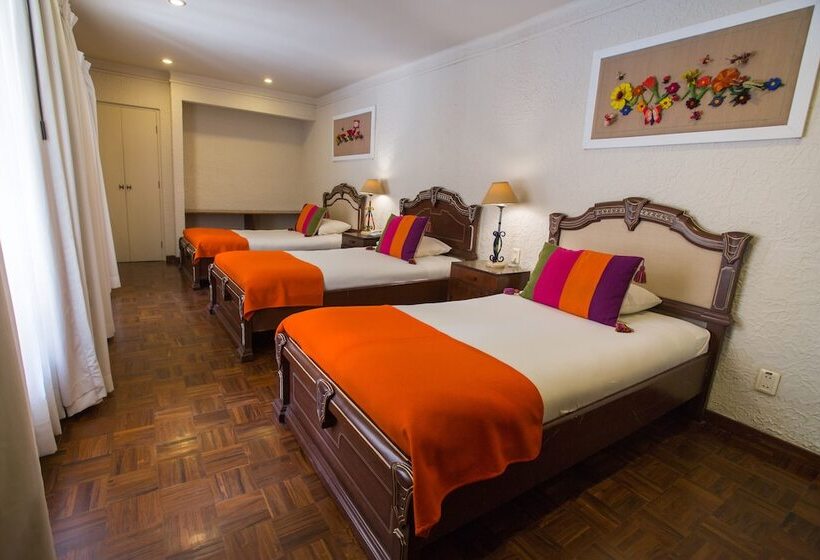 اتاق استاندارد سه نفره, Rosario La Paz