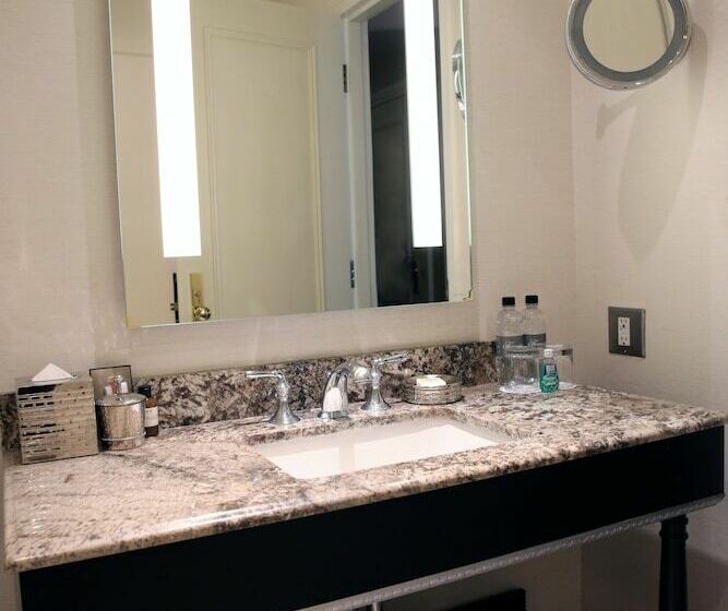 חדר סטנדרט שתי מיטות זוגיות, Fairmont Palliser