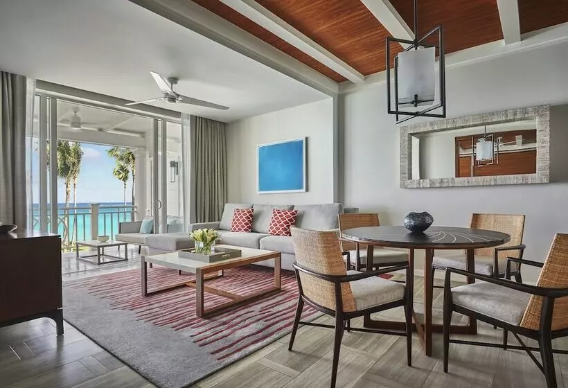 سوییت با چشمانداز دریا, The Ocean Club, A Four Seasons Resort, Bahamas