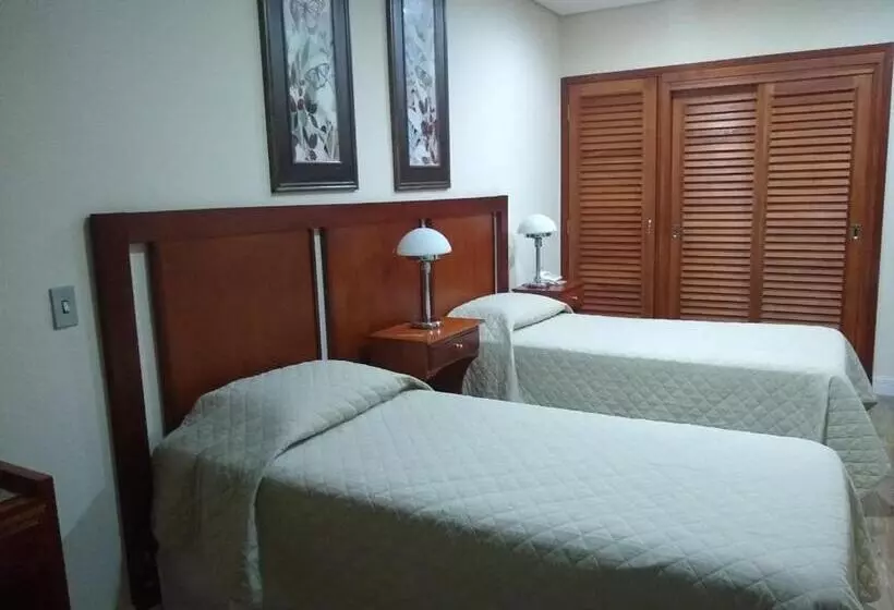 Standard-huone, Radio Hotel Resort & Convention