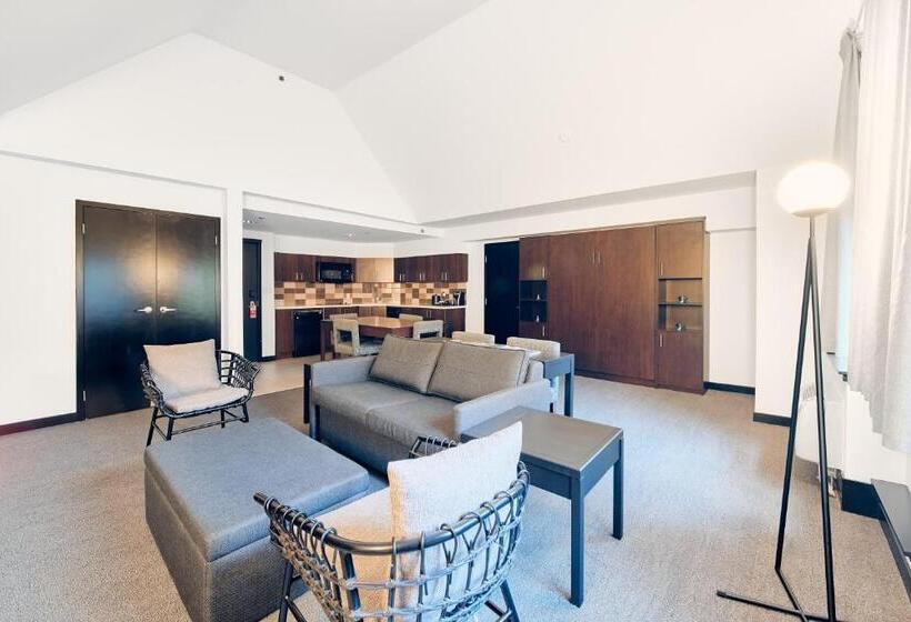 带2个卧室的套房, Aava Whistler