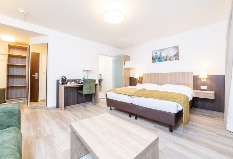 Номер Стандарт Трехместный, Alfa