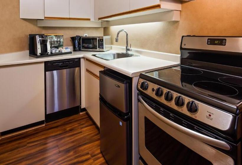 سوییت, Best Western Plus Emerald Isle