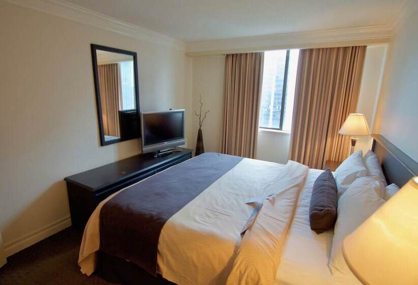 Люкс, Century Plaza