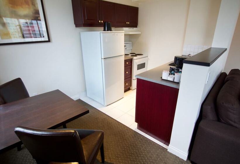 Люкс, Century Plaza