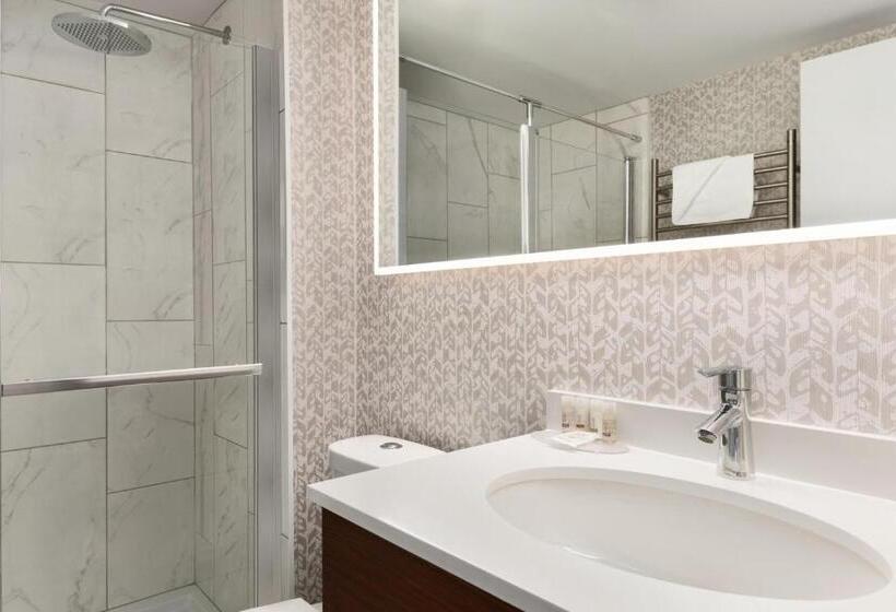 جناح سرير كينج, Days Inn By Wyndham Miramichi Nb