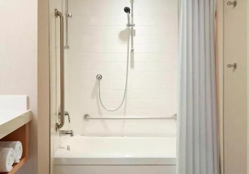 デラックスルーム, Delta Hotels By Marriott Montreal