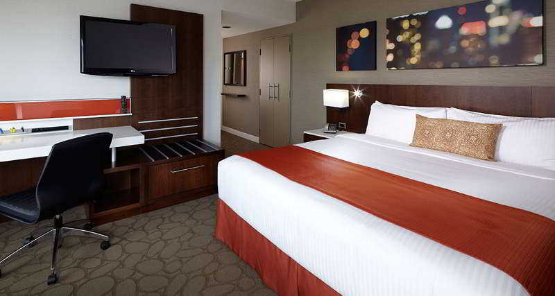 Стандартный Номер Кровать Кинг, Delta Hotels By Marriott Montreal