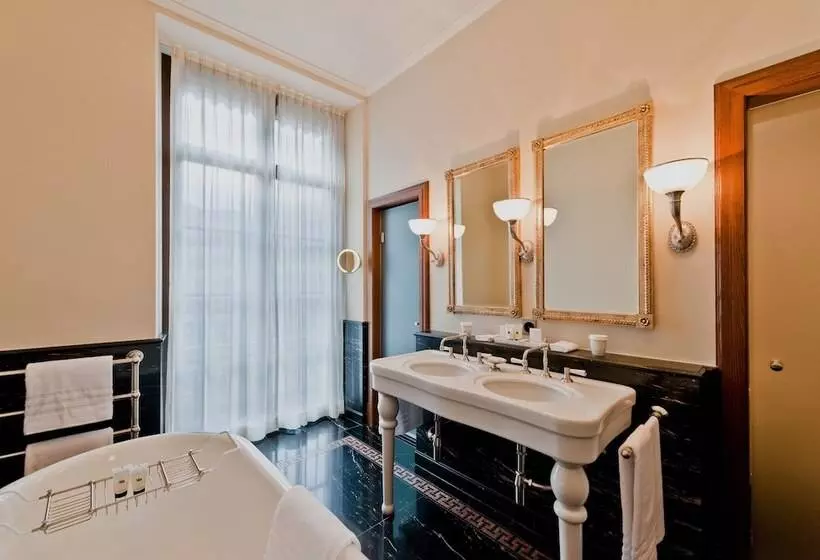 Standard-huone King-vuode, Grand Hotel Les Trois Rois