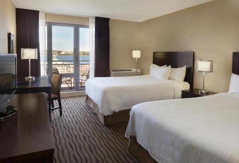 غرفه قياسيه سريرين مزدوجين, Halifax