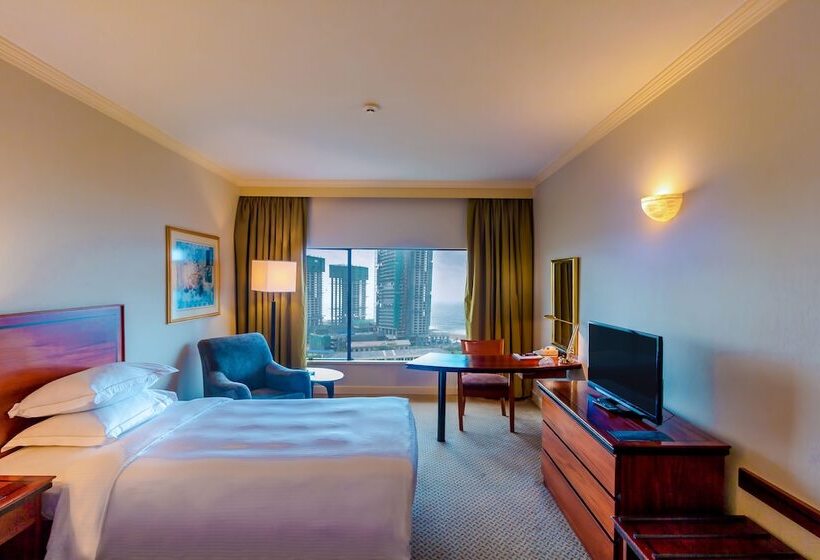 Номер Deluxe Кровать Кинг, Hilton Colombo