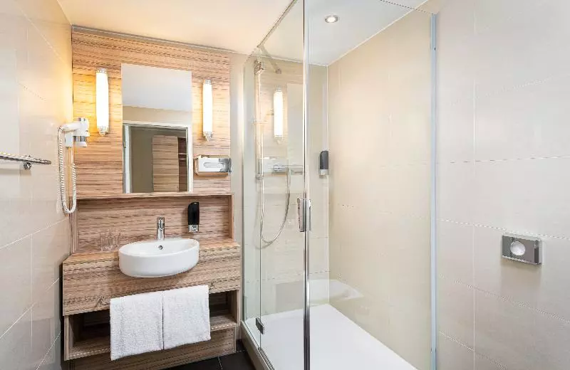 اتاق استاندارد, Holiday Inn Express Red Deer, An Ihg