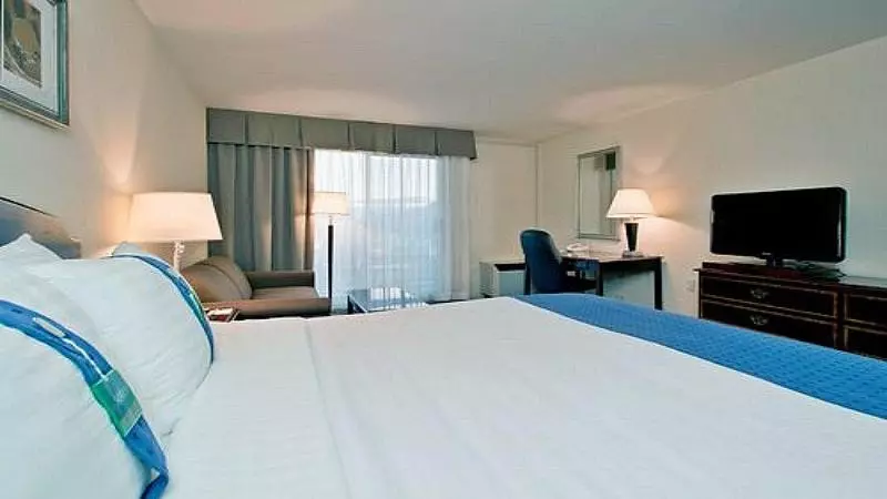اتاق استاندارد با چشم‌انداز, Holiday Inn Kingston   Waterfront, An Ihg