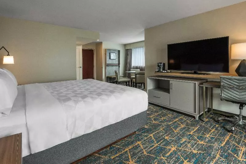 اتاق پرمیوم, Holiday Inn Kingston   Waterfront, An Ihg