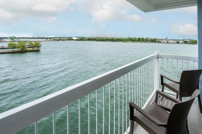 غرفة قياسية مطلّة علي النهر, Holiday Inn Kingston   Waterfront, An Ihg