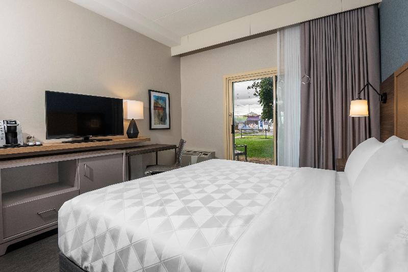 غرفة قياسية سرير كينج لذوى الإحتياجات الخاصة, Holiday Inn Kingston   Waterfront, An Ihg
