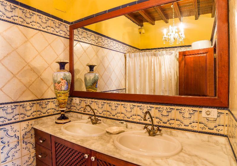 غرفة قياسية سرير ملكى, Holiday Inn Kingston   Waterfront, An Ihg