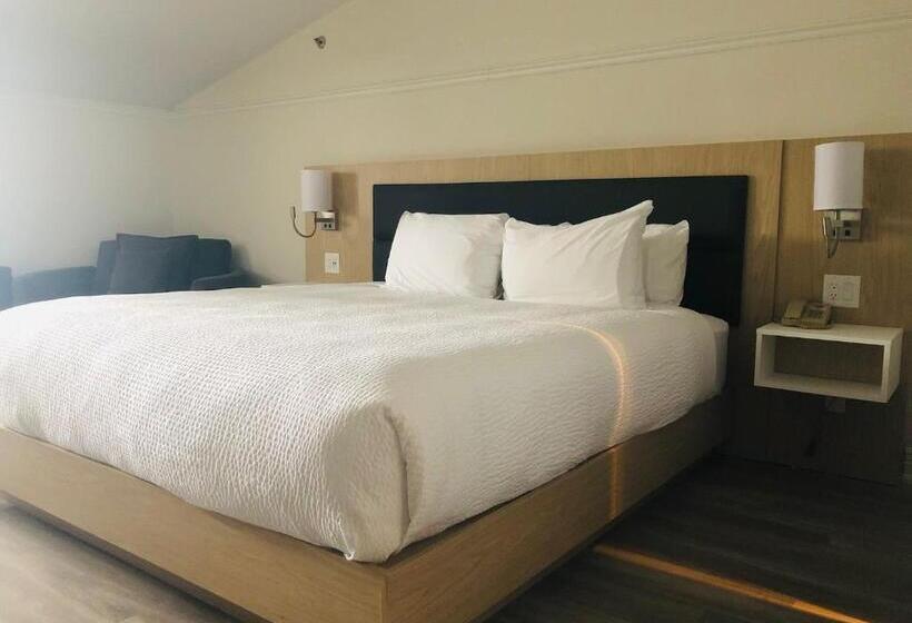 Стандартный Номер Кровать Кинг, Le Manoir Du Lac Delage