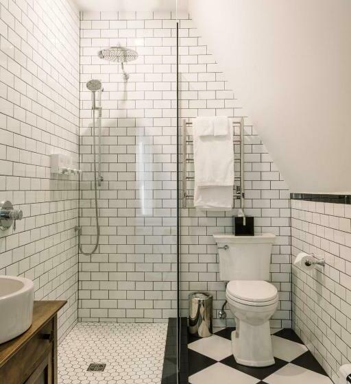 סוויטה, Merrill House