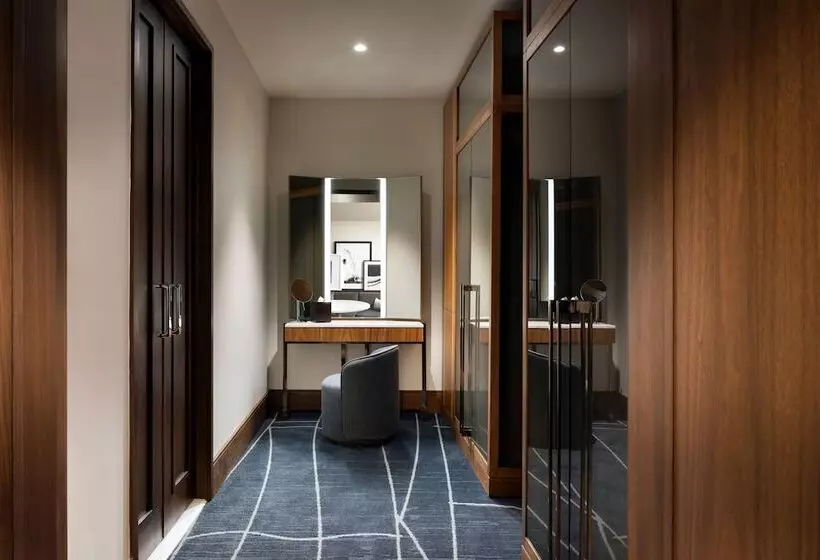 デラックススイート, Park Hyatt Toronto