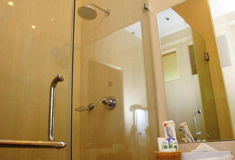 Номер Deluxe Вид на Море с Балконом, Peacock Beach Resort & Spa