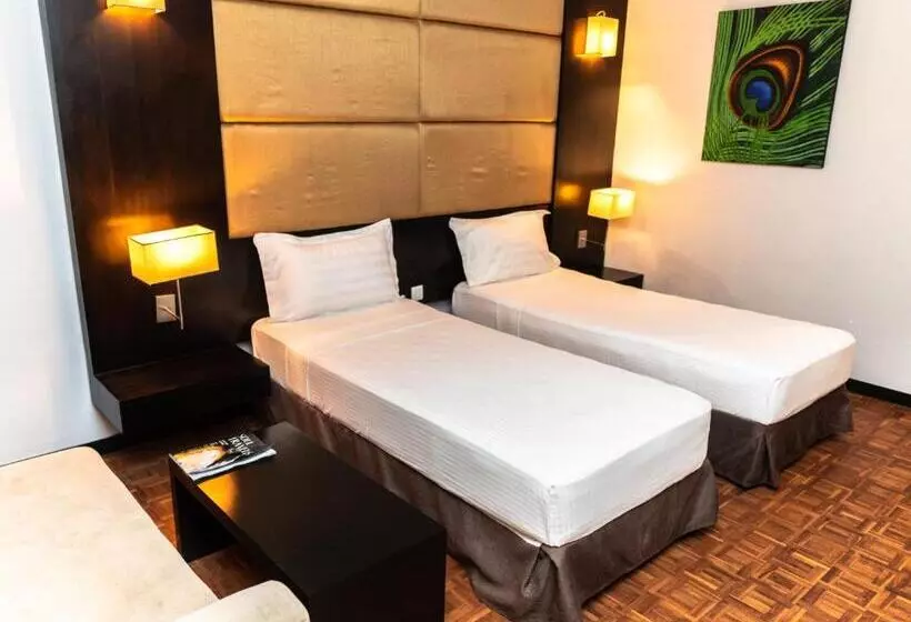 اتاق لوکس با چشم‌انداز دریا, Peacock Beach Resort & Spa